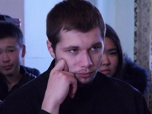 Корнилий. В прошлом году он уходил из семинарии в армию, служил во Владивостоке, на флоте. Считает армию крайне полезным опытом