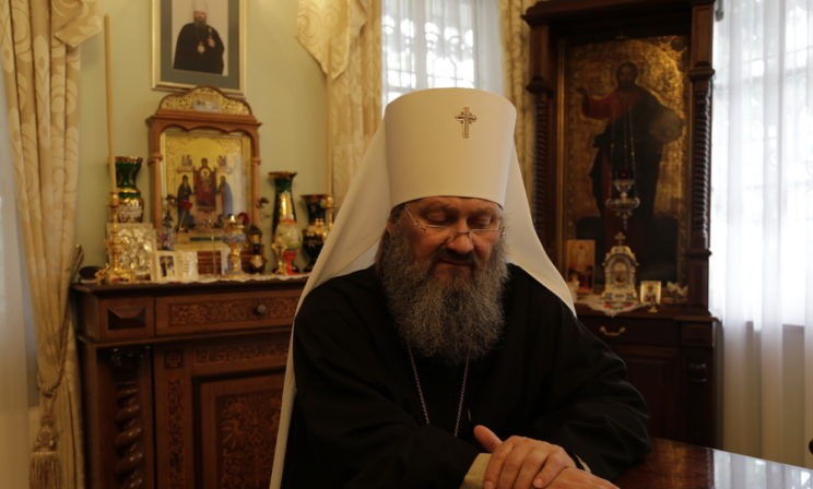 Наместник Киево-Печерской Лавры - о паломниках, туристах и причастии в лаврских храмах