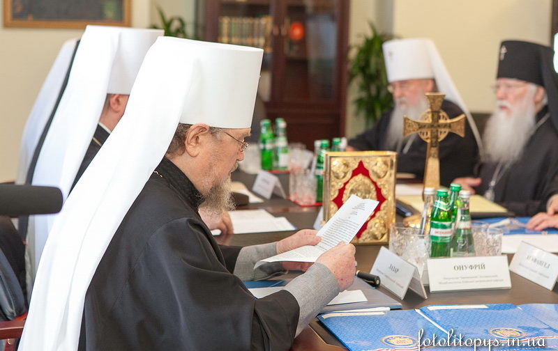 Синод Украинской Церкви: Не разрывайте нашу Родину, примиритесь друг с другом!