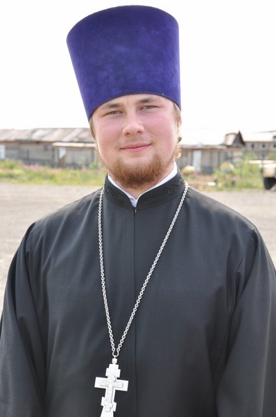 Иерей Александр Воронов приезжает в свою общину раз в два месяца, но уже успел полюбить прихожан