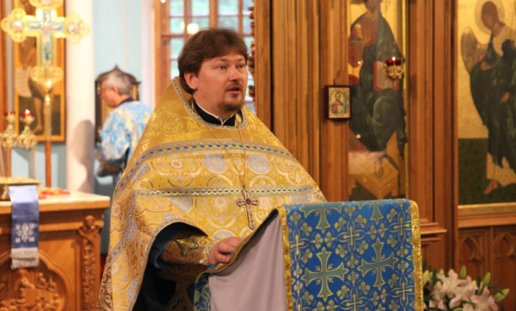 "Признаваться в любви живым благословляю тех, кто помянет мертвых"