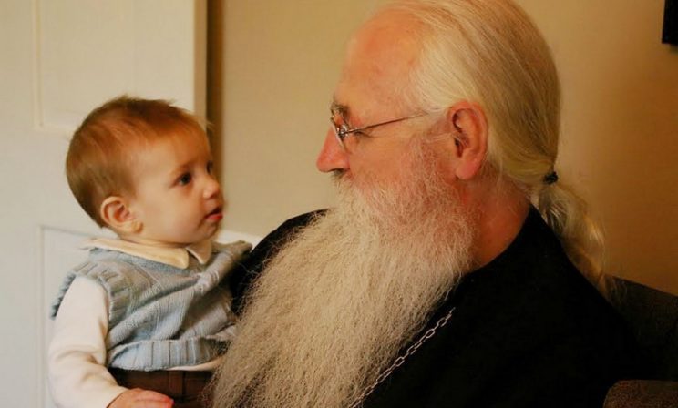 Епископ Мэйфильдский Георгий: Церковная жизнь - не черно-белая