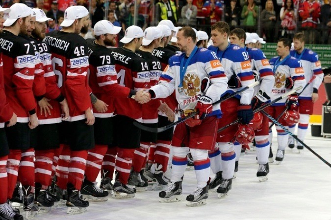 А в 70-е наших обижало, что канадцы не пожимают руки после игры…