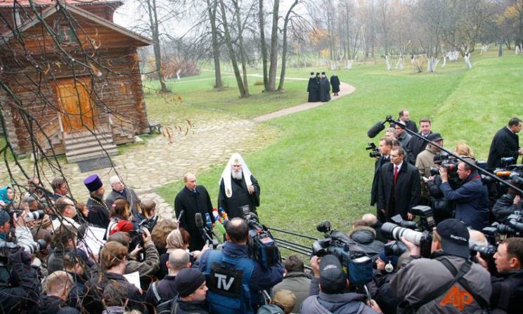 "Церковную политику развала должна вести ВЧК" - Ф.Э. Дзержинский