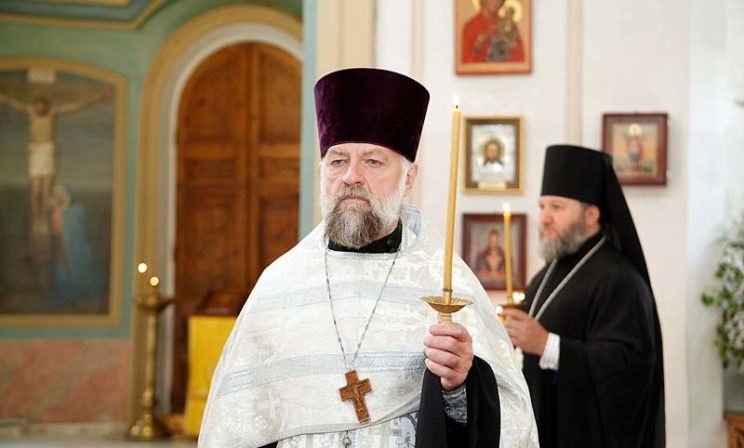 Протоиерей Виктор Потапов: Совершившееся в Америке подобно землетрясению