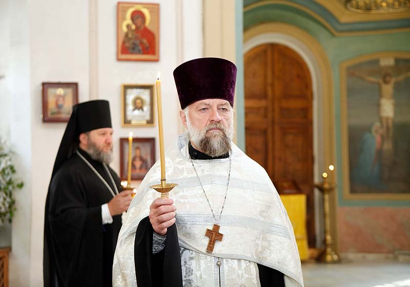 Протоиерей Виктор Потапов: Совершившееся в Америке подобно землетрясению