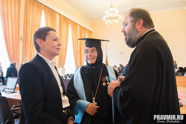 Галина Гавриловна Ершова (слева)