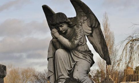 «Умом смерть не поймешь» – опыт священника