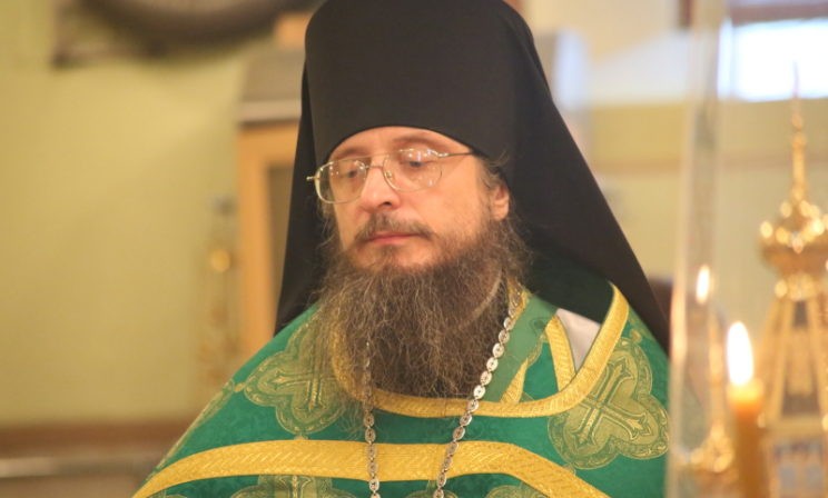 Амурский священник, с тяжелыми травмами спасавший людей - о катастрофе на трассе