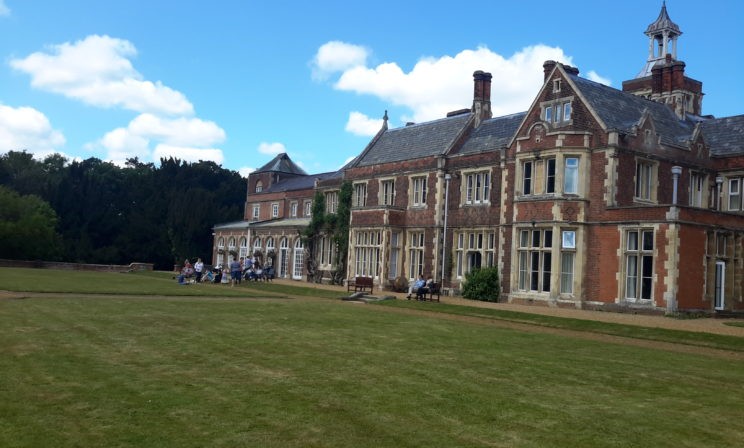 Путешествие в квадрате, или Другое Православие: между Лондоном и Якутском