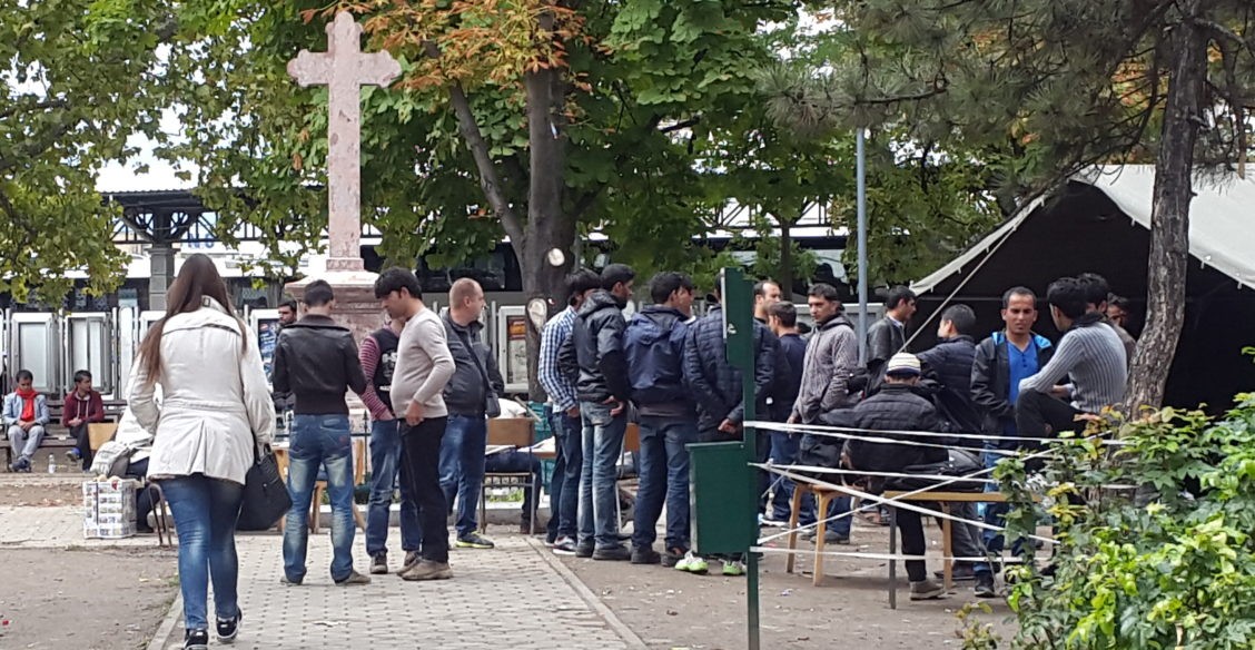 Беженцы в Сербии - под защитой Креста