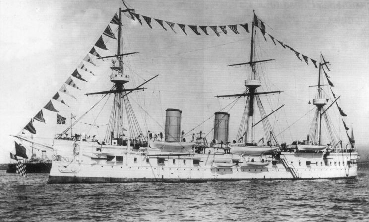 «Дмитрий Донской». Один в море не воин?