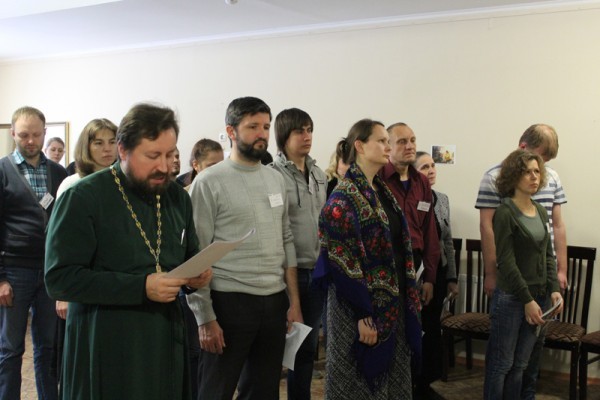 Молебен перед началом Супружеских встреч. Выезд для семейных пар «Супружеские встречи» проходят обычно два раза в год, в нем участвует от 20 до 30 семей