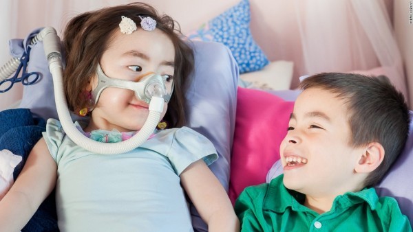 150903121629-07-moon-family-restricted-super-169