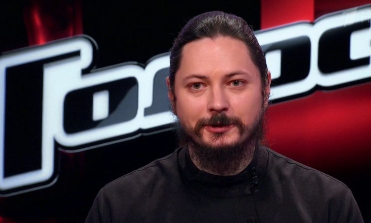 Монах и Голос