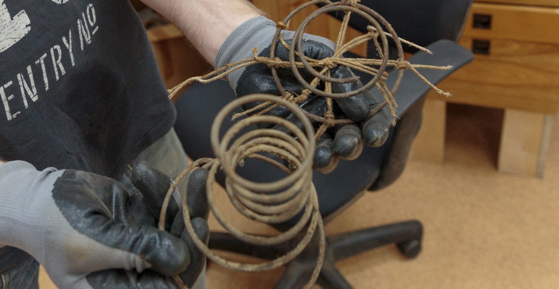 Стол Горького, кресло Тургенева и веер возлюбленной Блока