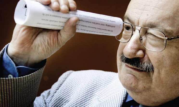 Умберто Эко: Мудр, кто отбирает и сочетает проблески света