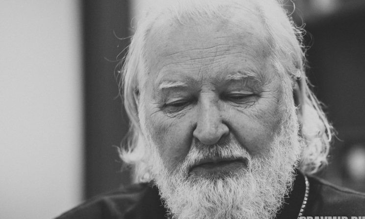 Протоиерей Владимир Воробьев: "Народ наш нужно просто не обижать"