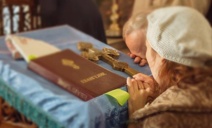 Про исповедь «по списку»: читать чужие грехи категорически опасно