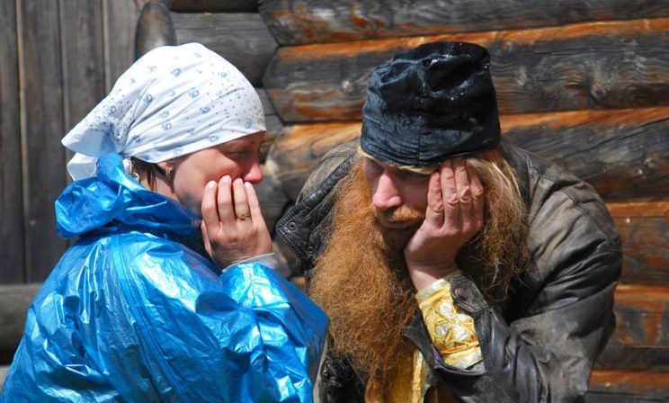 «Грешил, кладя ногу на ногу» – что читать, готовясь к исповеди?