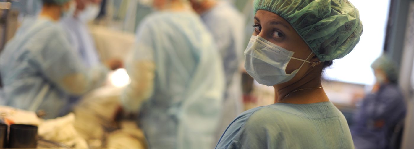 Посетители в реанимации: пускать или не пускать?