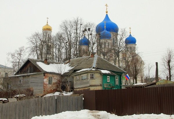 Николо-Пешношский монастырь в селе Рогачево