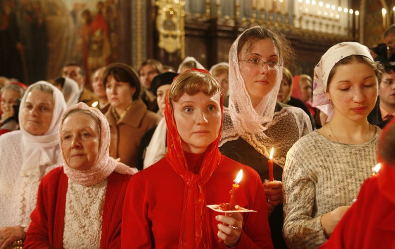 Священник Андрей Постернак: Женщина в Церкви уже давно не стоит в углу