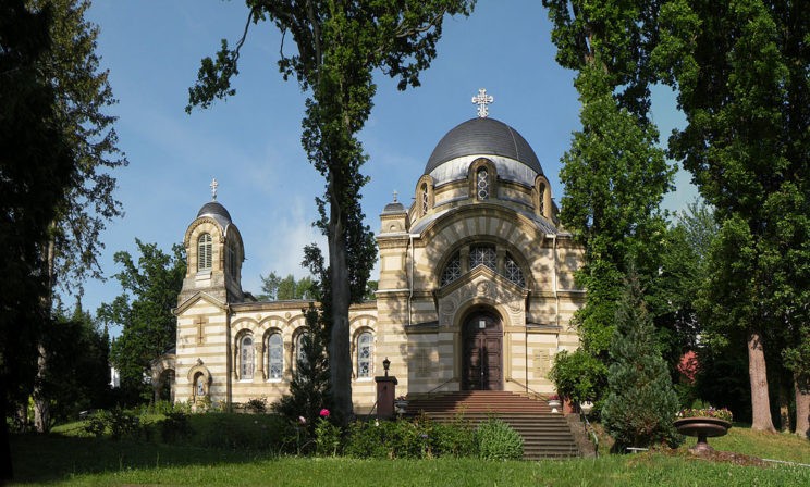 Русский храм на немецком курорте