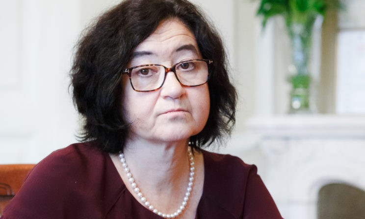 Зельфира Трегулова: Выработать язык общения со зрителем, не падая при этом ниже плинтуса