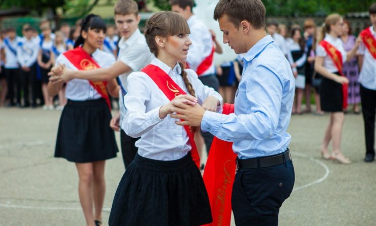 «Боюсь насекомых и не поступить в институт» – выпускники о жизни (+видео)