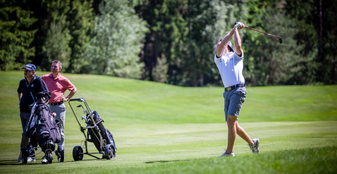 Гольф в помощь детям