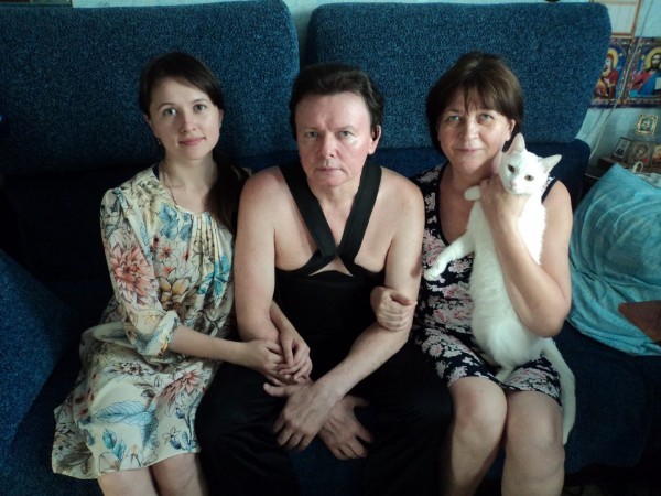 Михаил с семьей