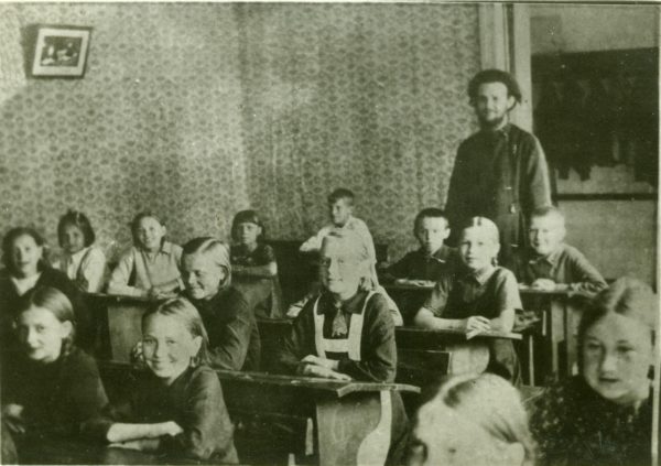 o-georgii-benigsen-na-uroke-v-tserkovnoi-shkole