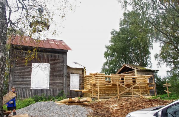 stavim-srub-v-tsentr-chasti