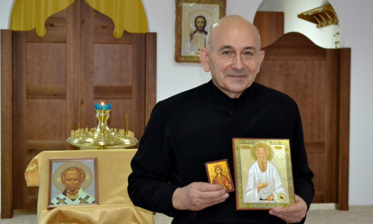 Кто ходит в храм в торговый центр