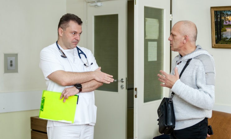 Стук чужого сердца: «Я желтый был, губы синие»