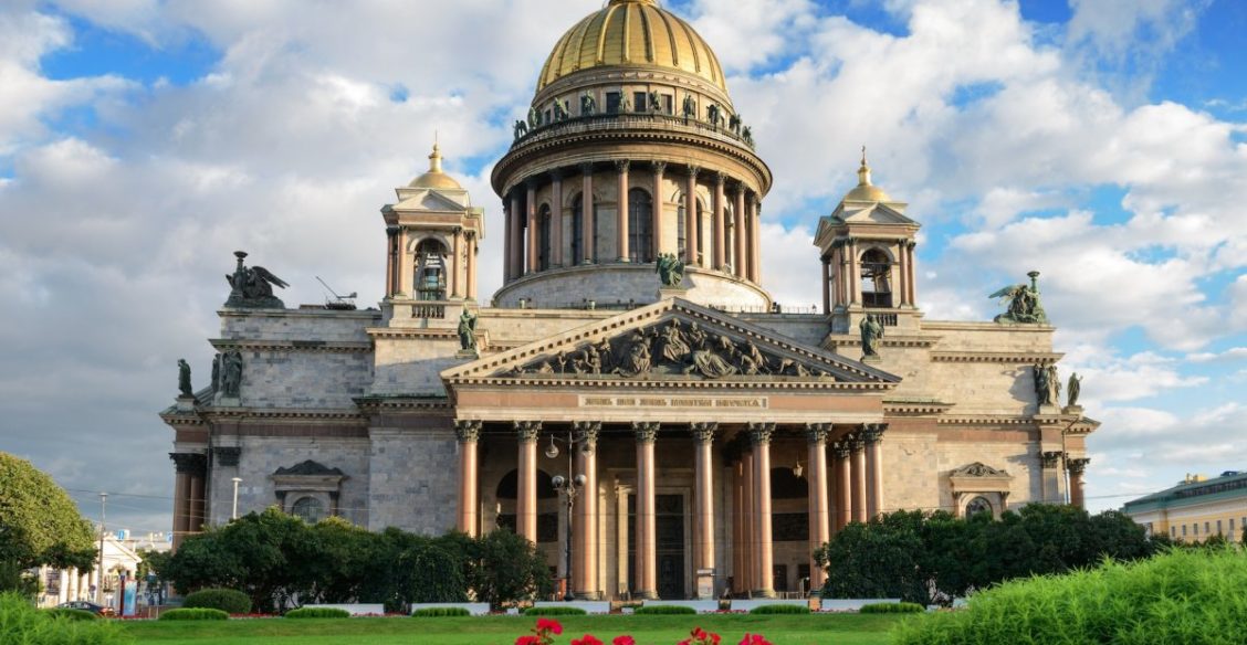 Исаакиевский собор: из музея в храм