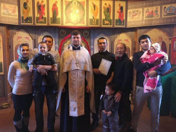 Григорий -второй справа в очках