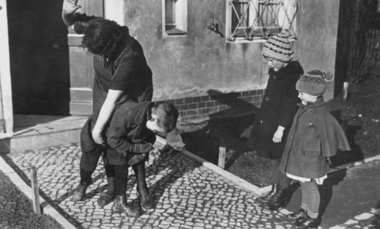 «Я била обоих сыновей, и оба – доктора наук»