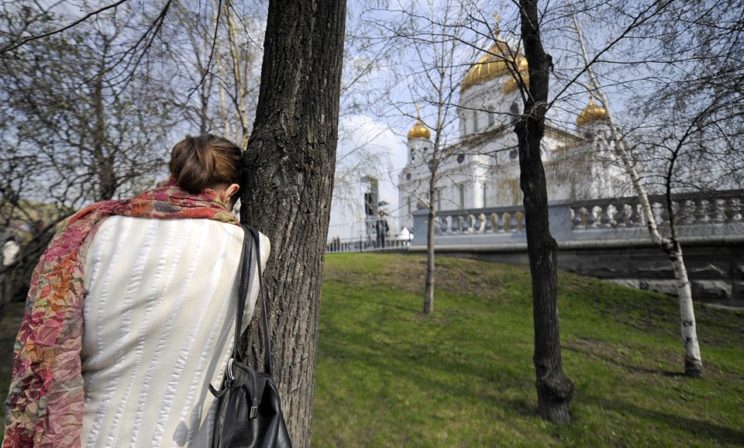 Живя без Церкви, любой крещеный де-факто под анафемой