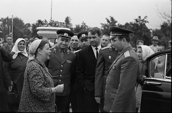 Sobre si Gagarin veía a Dios en el espacio, a menudo lo preguntaban los escolares y los ancianos.