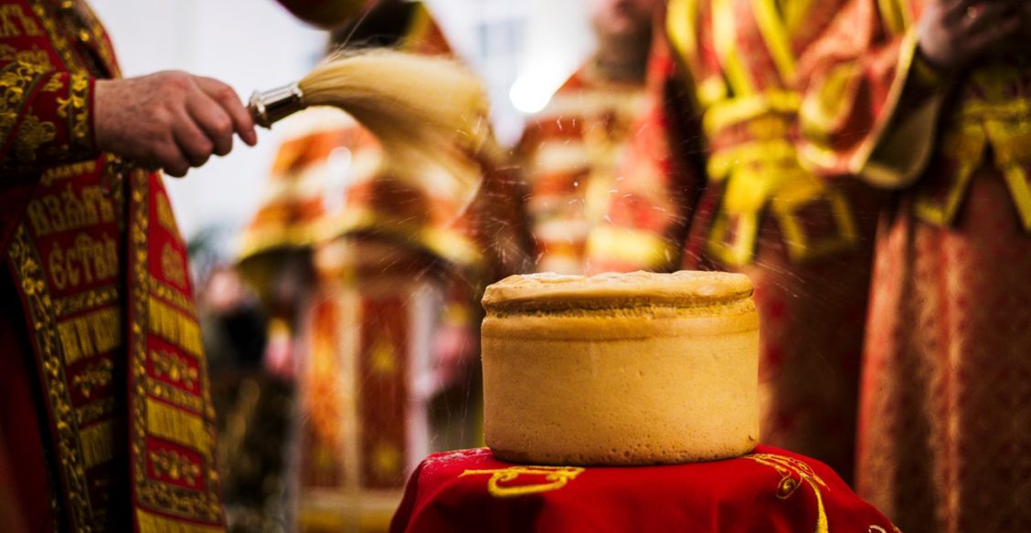 Хлеб жизни. Зачем раздают артос