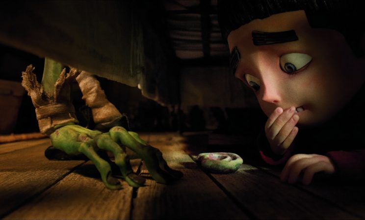 Для чего детям страшилки о черных занавесках и красных пятнах