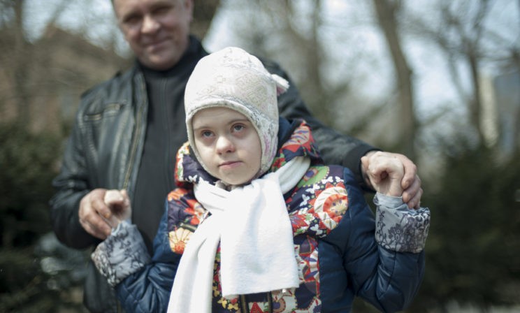 Она умрет, давайте вам нового ребенка подыщем