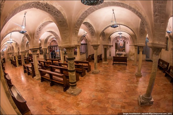 Базилика святого Николая в Бари: реликвии и убранство (фото)
