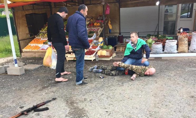 “И тут появился человек с автоматом”