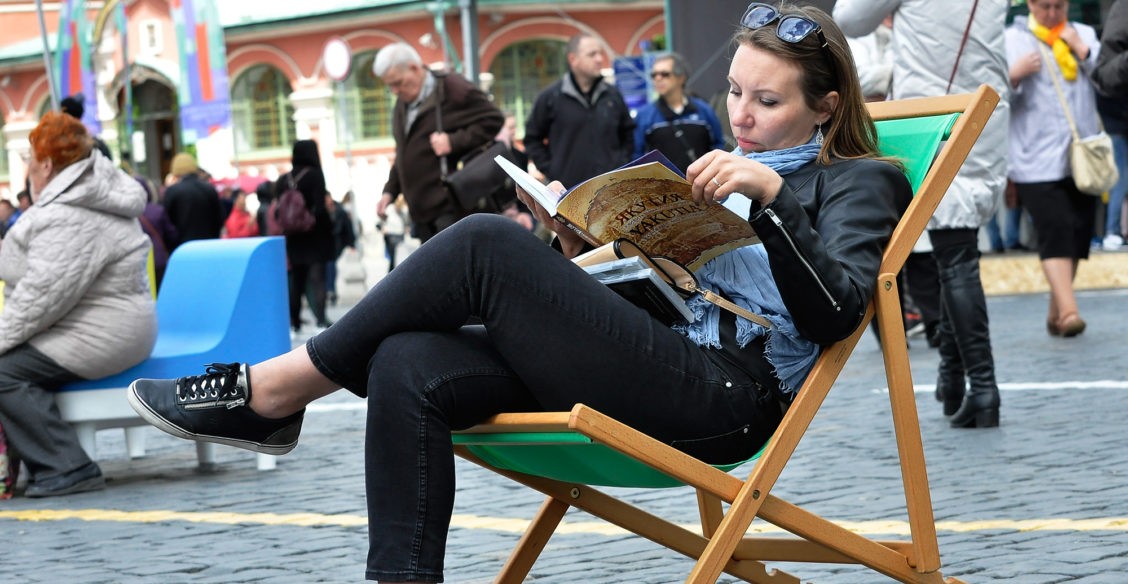 Читаем книги: что унести с фестиваля “Красная площадь”