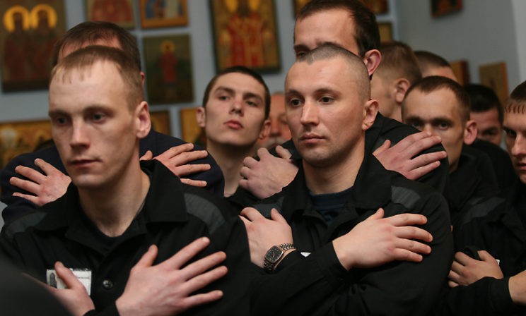 Очередь в храм заключенные ждут месяцами