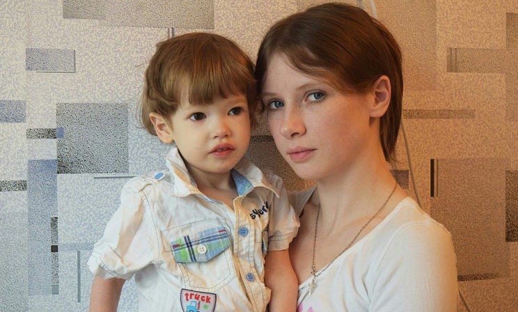 Год с чужим сердцем