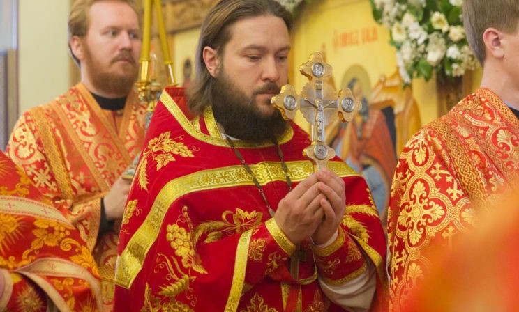 Игумен Зосима (Балин): С чемоданчиками из кожзаменителя мы поехали в Лавру